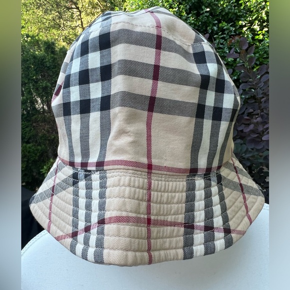 Burberry Unisex Bucket Hat - Picture 1 of 3